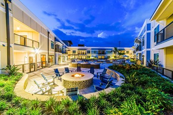 Poolside Fire Pits Poolside Fire Pits - Photo Gallery 2