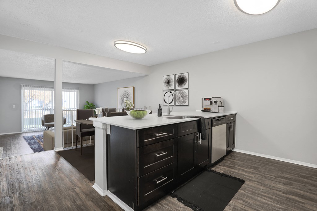 the preserve at ballantyne commons apartment kitchen and living room