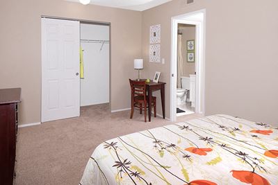 Bedroom with desk