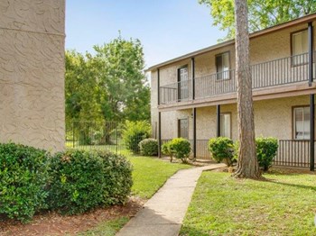 4900 Lisa St 1-3 Beds Apartment for Rent - Photo Gallery 2