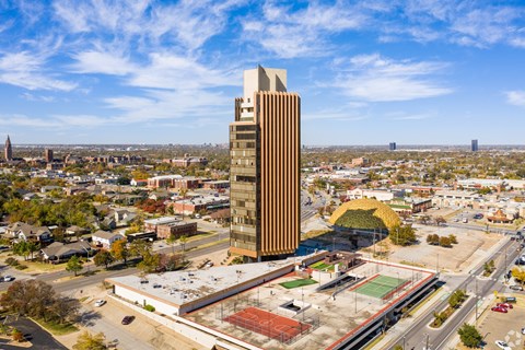 2200 N Classen Blvd 2 Beds Apartment for Rent