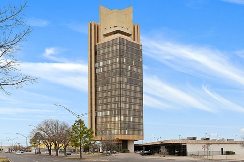 2200 N Classen Blvd 2 Beds Apartment for Rent