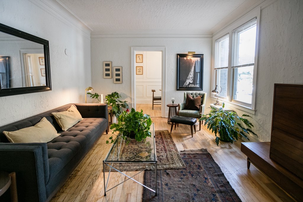 living room with white walls and decorations