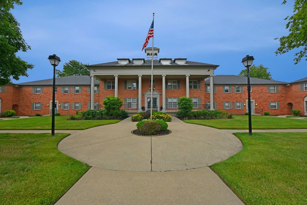 the building where the hotel is located