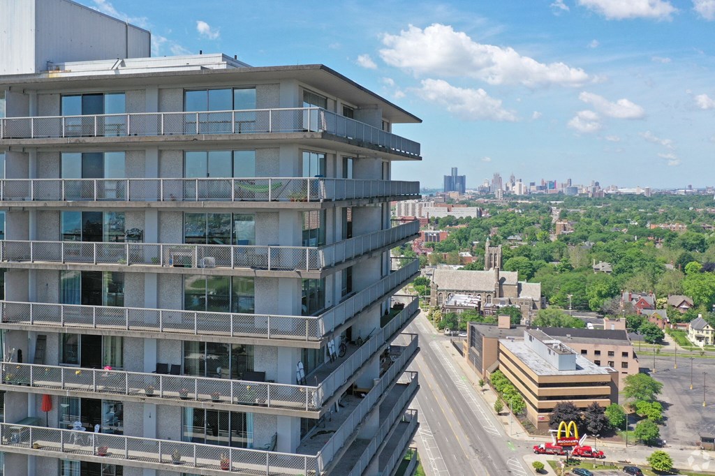 Exterior of the Jefferson. The building sits on Jefferson Ave in Detroit. The building has balconies on each floor.