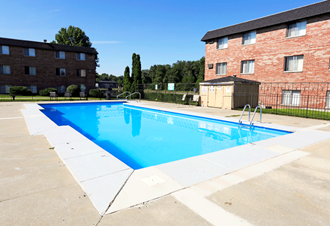 Hickory Ridge Lake Apartments