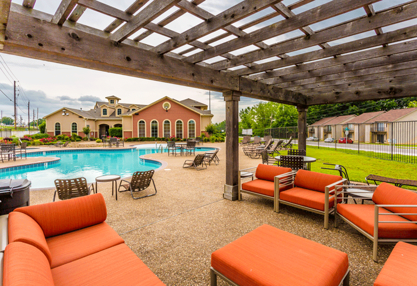 Pool area at Vista Place Apartments