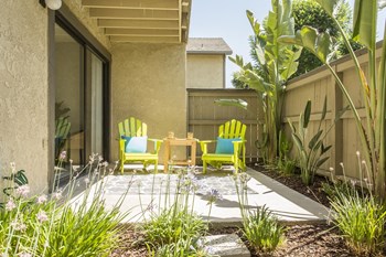 6506 Doolittle Avenue Studio-2 Beds Apartment for Rent - Photo Gallery 5