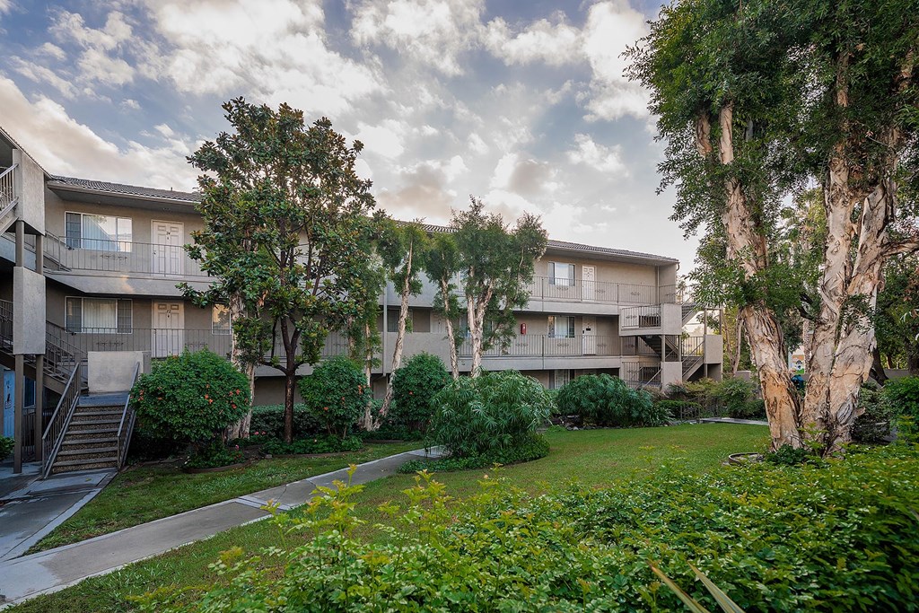 Chateau Spring Gardens Apartments