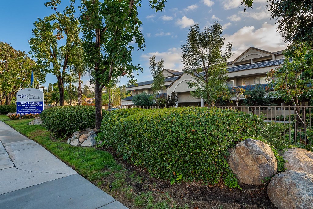 Chateau Spring Gardens Apartments