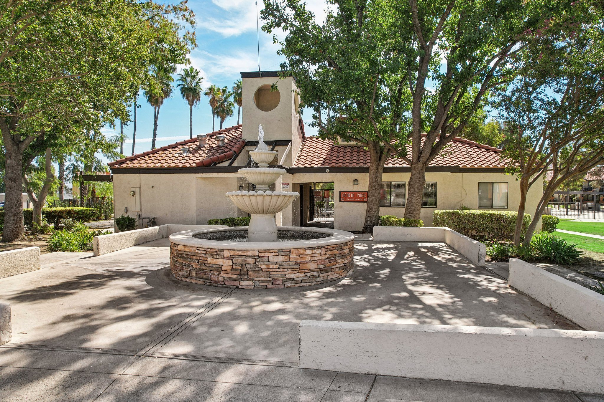 Acacia Park Apartments