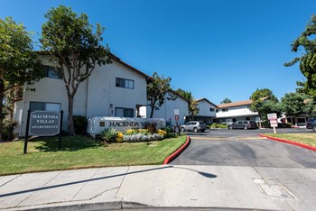 Property entrance - Photo Gallery 2