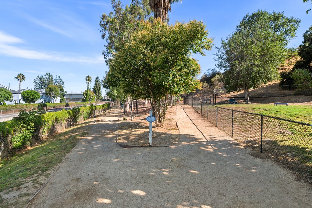 walking trail to tennis court