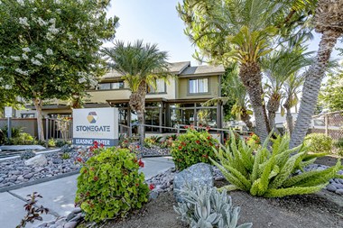6506 Doolittle Avenue Studio-2 Beds Apartment for Rent