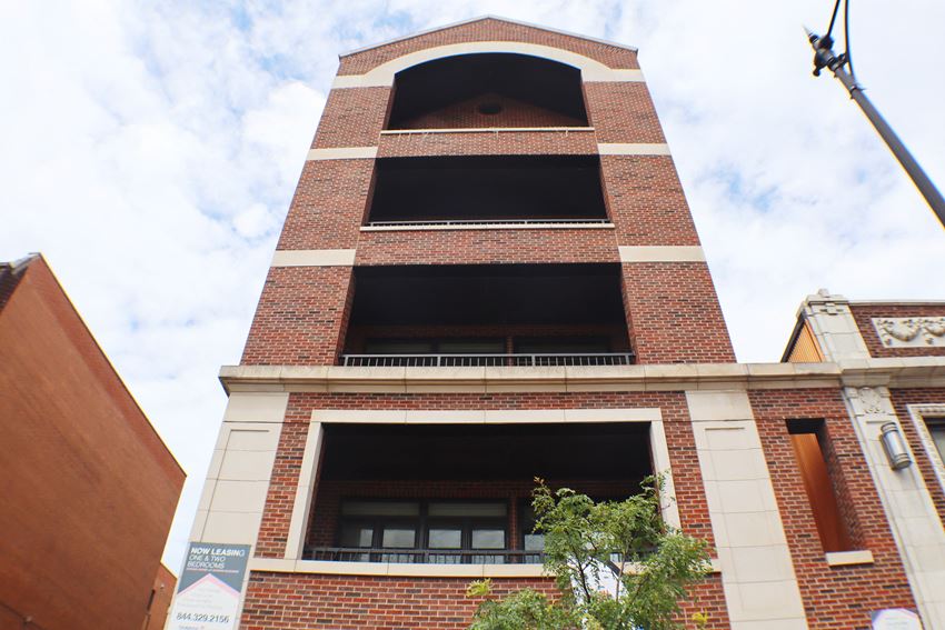 the front of the building - Photo Gallery