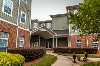 12920 Dorman Rd. 1-3 Beds Apartment for Rent - Photo Gallery 4