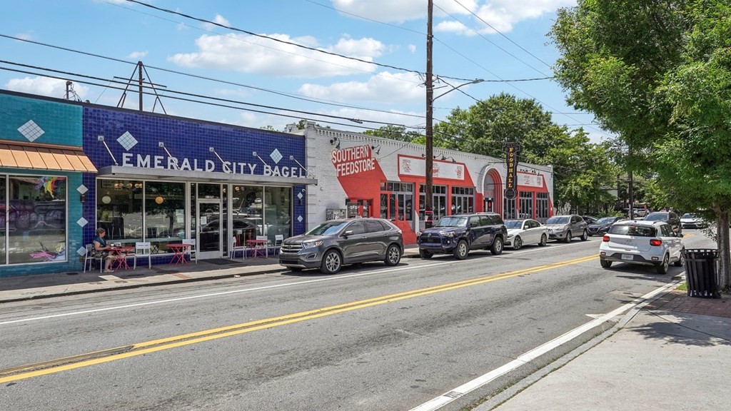 East Atlanta Village: Emerald City Bagels, Southern Feedstore, & Food Hall