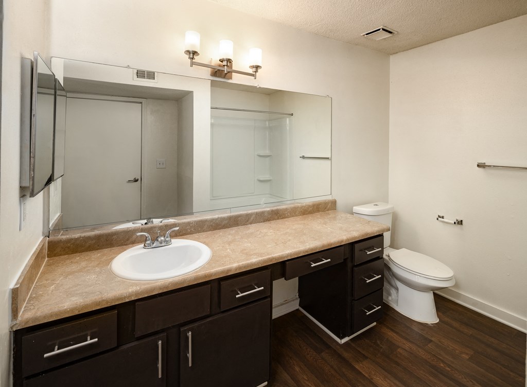 Optimal Bathroom Storage