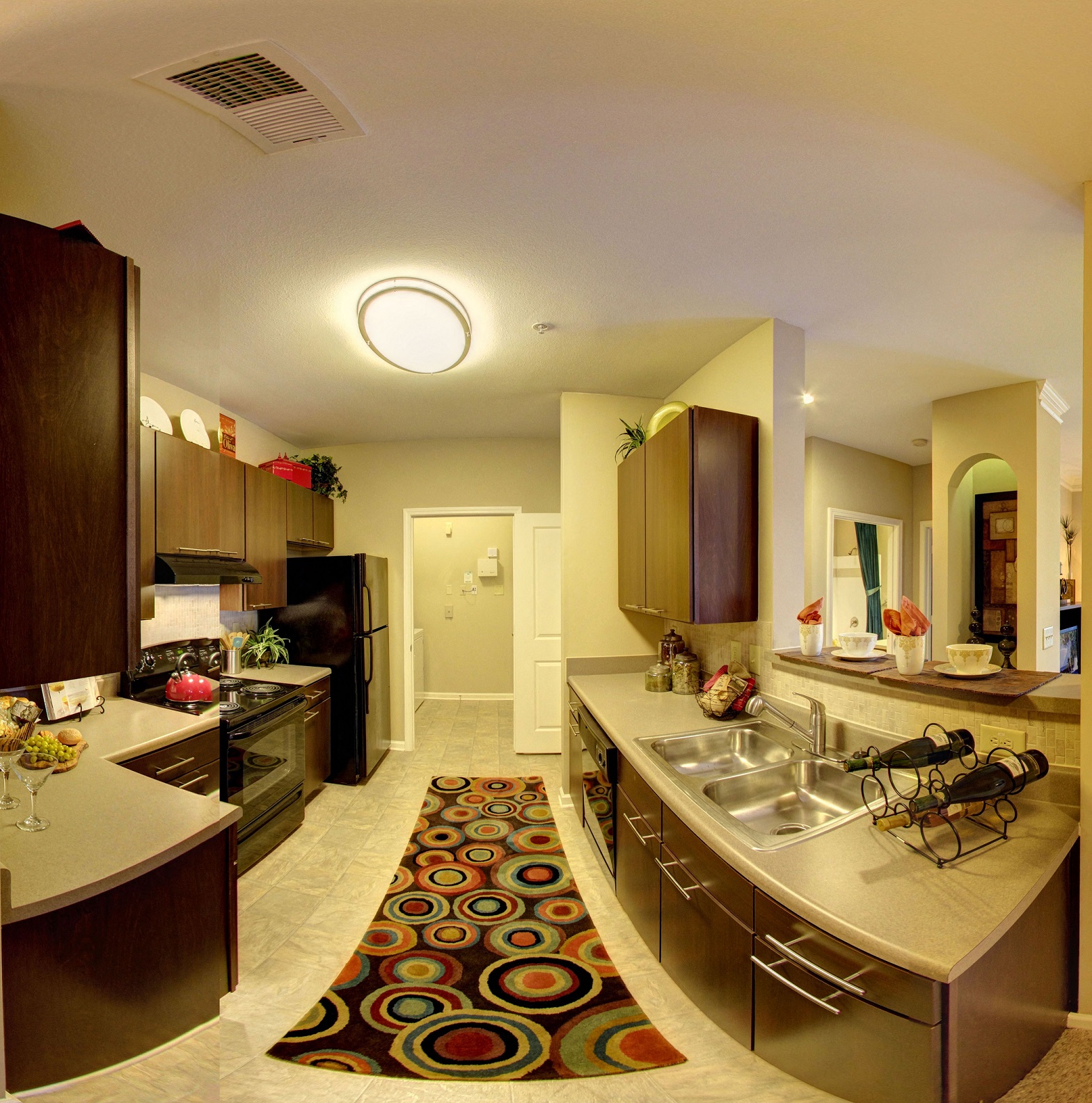 Luxury Apartments in Newnan| Stillwood Farms Apartments | Black Appliances