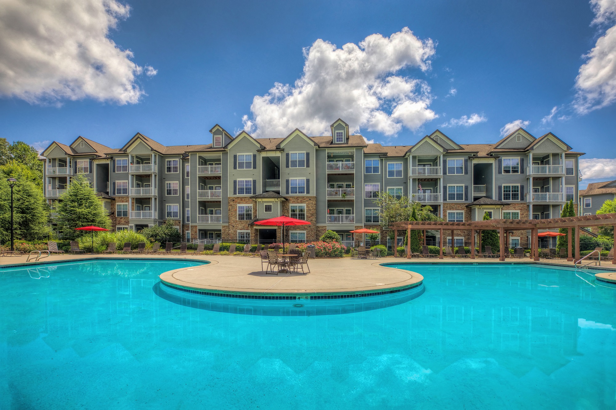 Luxury Apartments in Newnan| Stillwood Farms Apartments | Relax Resort Style