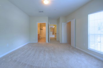 Luxury Apartments in Lithonia| Wesley Providence Apartments | Spacious Bedrooms - Photo Gallery 16