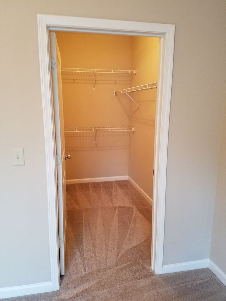 Luxury Apartments in Newnan| Stillwood Farms Apartments | Walk In Closets
