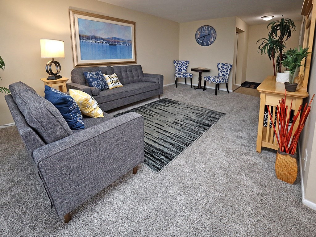 2 Bedroom 2 Bath Model Suite Living Area at Harbor Crest Apartments, Euclid, OH, 44123
