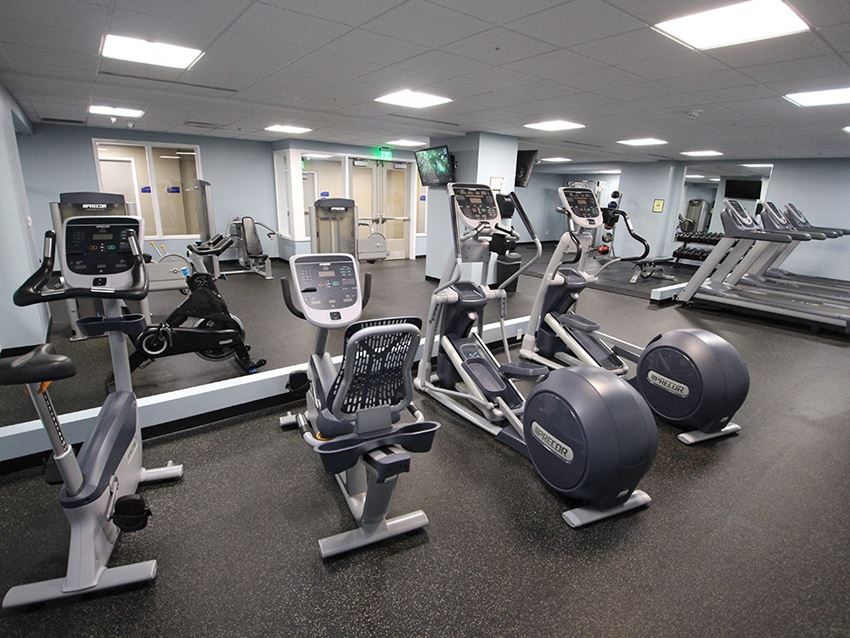 Fitness Center 1717 Fitness Center - Photo Gallery