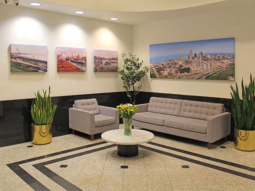 Lobby 1717 Lobby - Photo Gallery