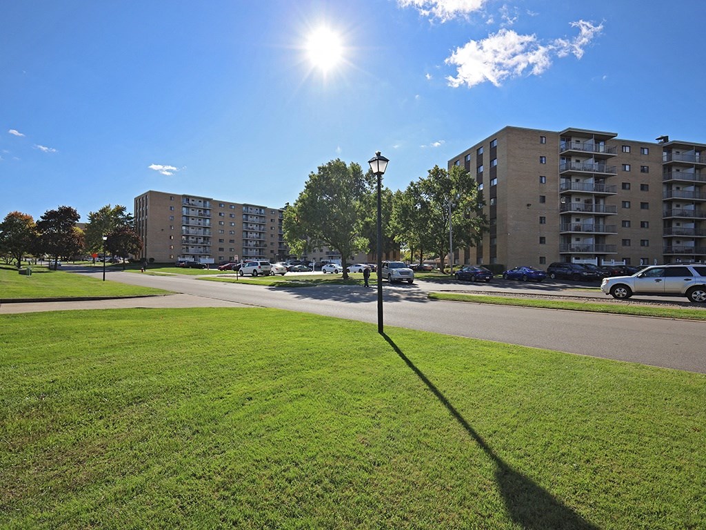 Building Exterior at Westbrook Village Apartments, Brooklyn OH 44144