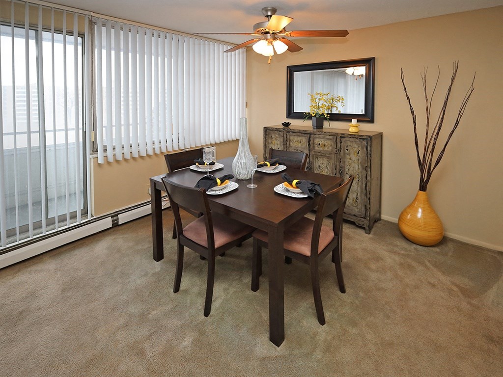 2 Bedroom 1 Bath Model Suite Dining Area at Harbor Crest Apartments, Euclid, OH, 44123