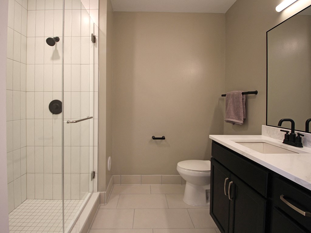 Model B1 - Bathroom 1 | Residences at 55