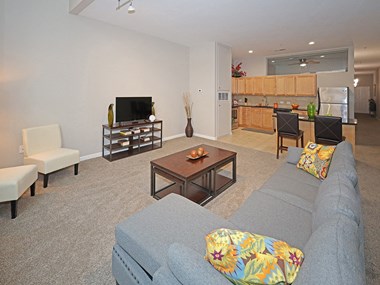 668 Euclid Ave Studio-2 Beds Apartment for Rent - Photo Gallery 3