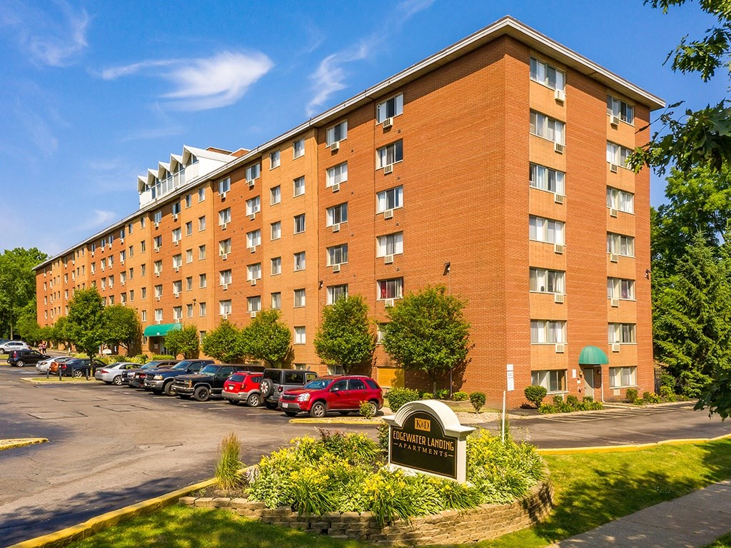 Edgewater Landing Exterior