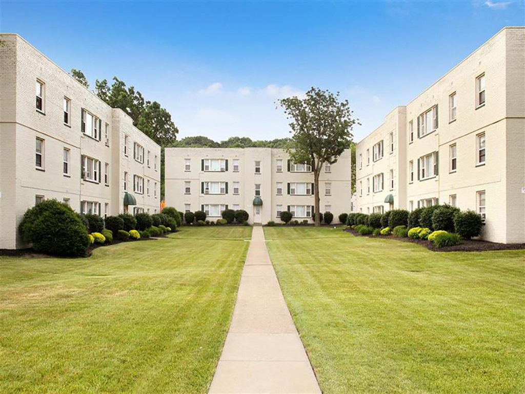 Euclid Meadows Apartments, 27300 Euclid Ave, Euclid, OH RentCafe