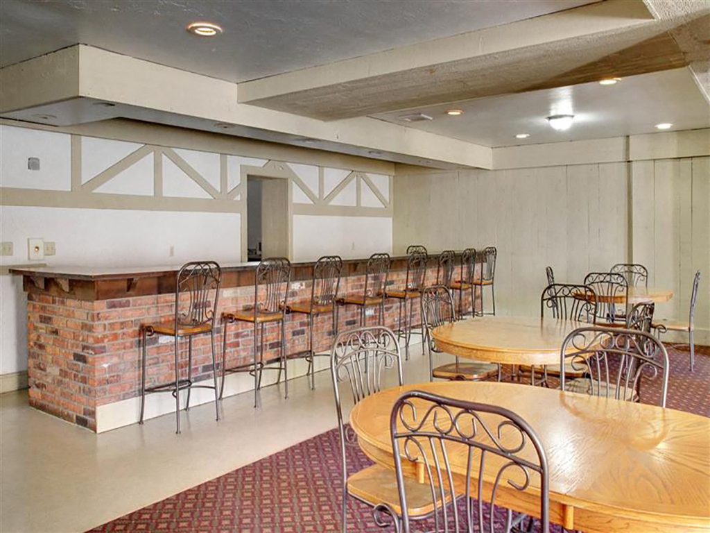 Party Room at Harbor Crest, Euclid, OH, 44123