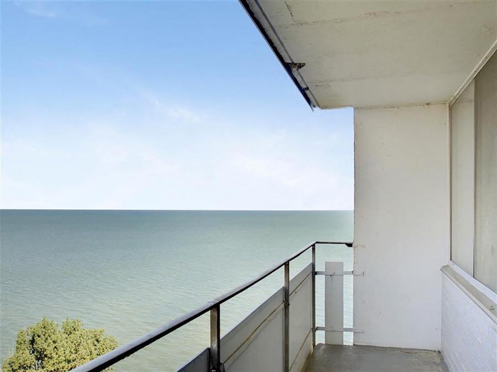 Large Balcony at Harbor Crest, Ohio