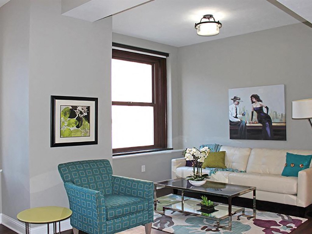 Residences At Leader