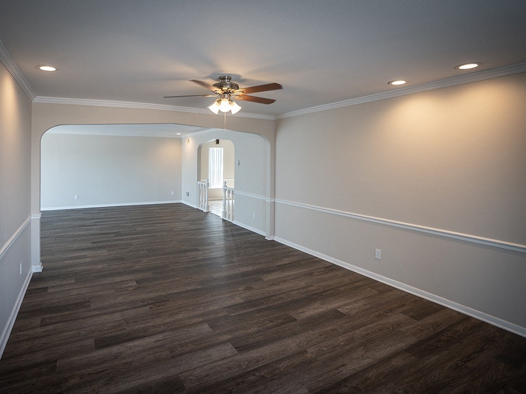 3B2.5B Penthouse #602 - Living Area