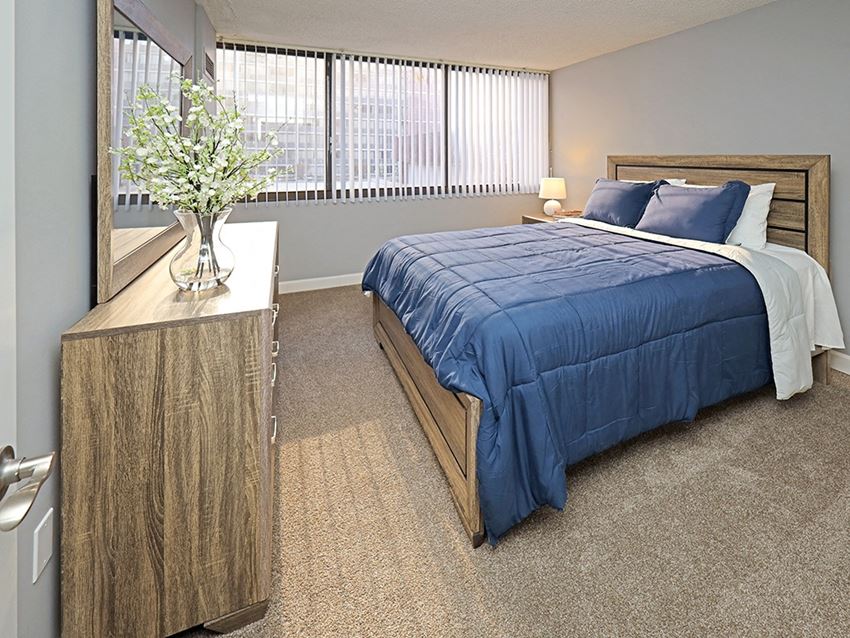 Reserve Square Model - Bedroom Reserve Square Model - Bedroom