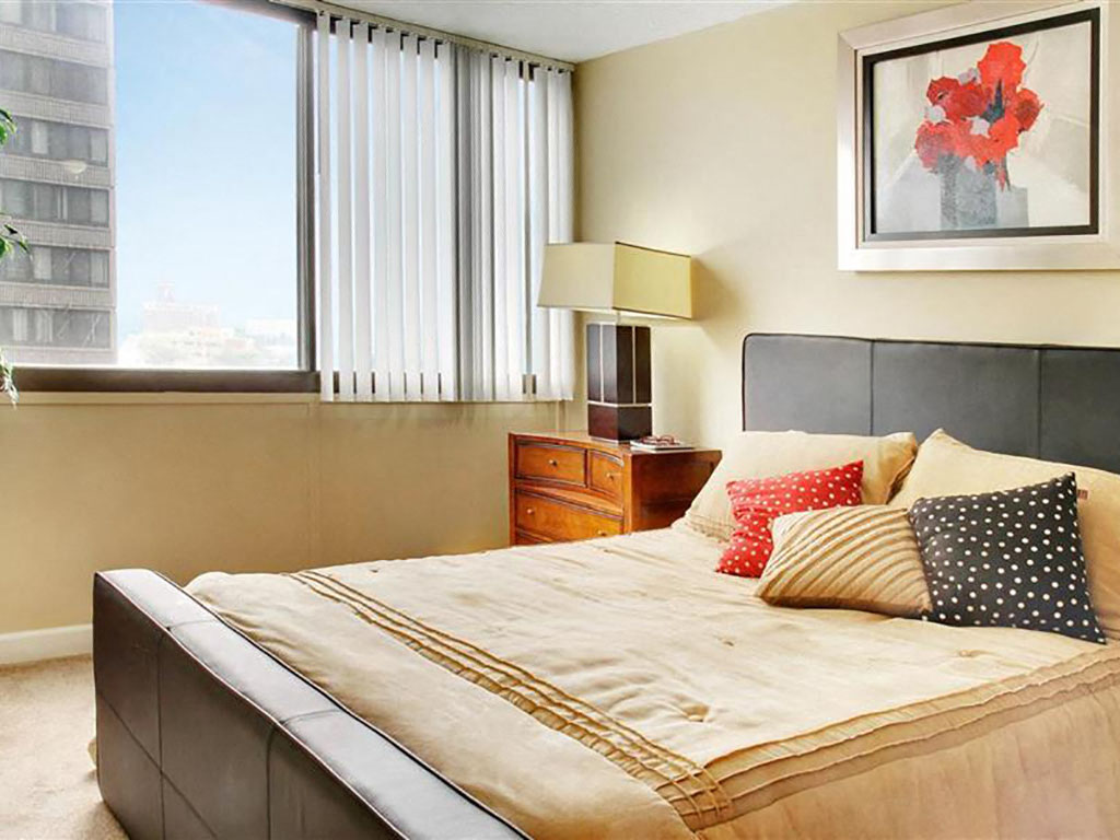 P1 Standard Model Bedroom at Reserve Square, Cleveland Ohio
