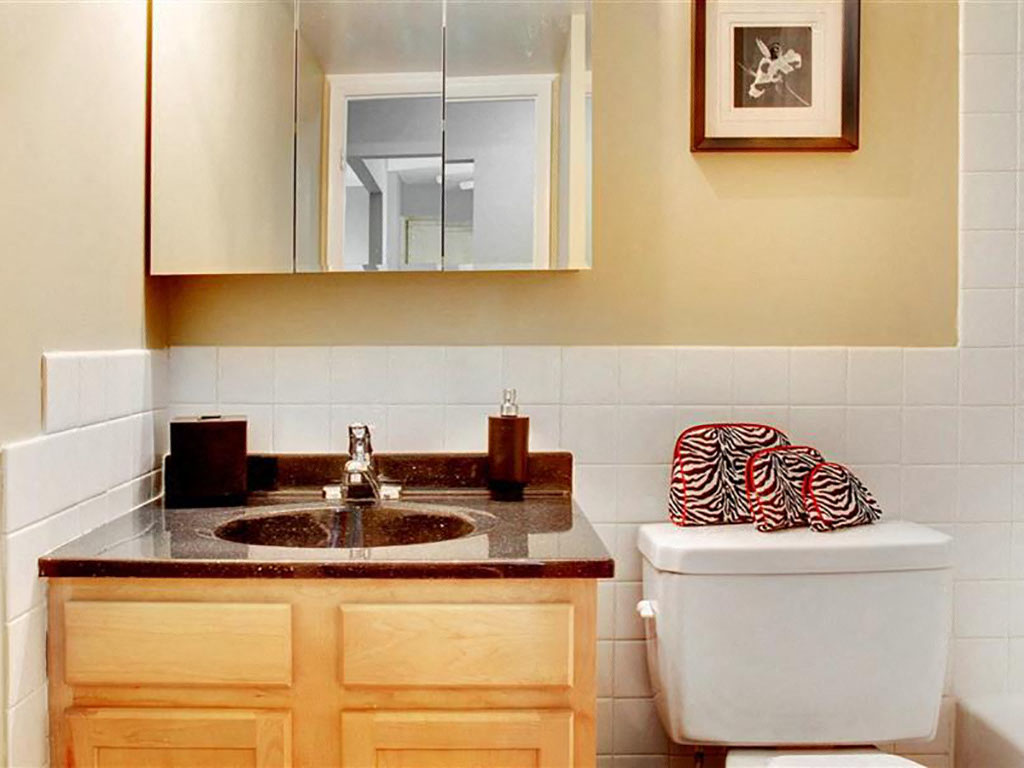 P1 Standard Model Bathroom, at Reserve Square, Ohio, 44114