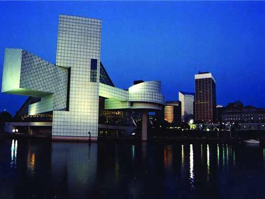 City And Lake View at The Residences At Hanna Apartments, Cleveland, Ohio