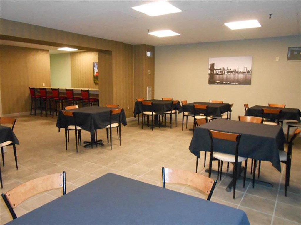 Community Room at Willoughby Hills Towers Apartments, Willoughby Hills, OH 44092