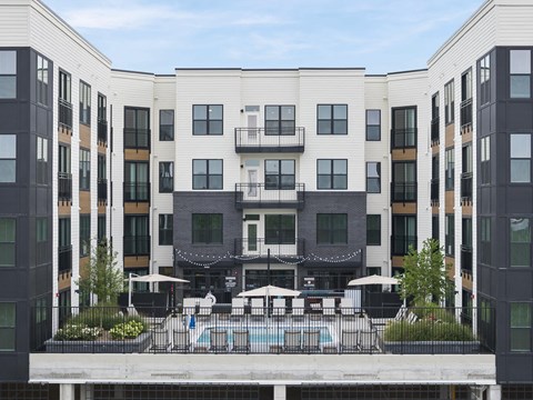 the building in which the hotel is located