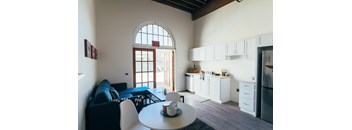 Rose on bond Jr 1BR - Unit A 117
