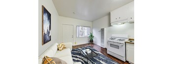 2000 Linden Studio Unit 12