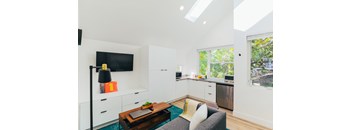1054 Linden Unit E
