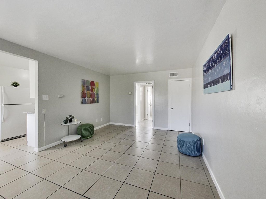 1732-1744 27th Avenue