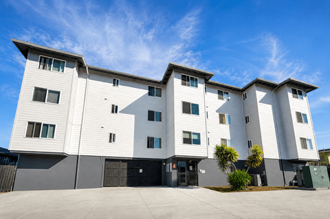 2701 High Street Studio-3 Beds Apartment for Rent